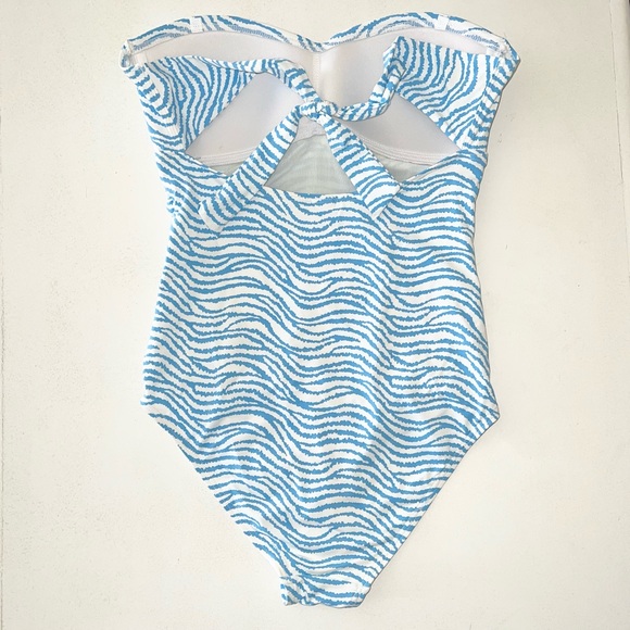 J.McLaughlin Blue Zebra Print Strapless One Piece Swimsuit Size 6 Resort - Picture 9 of 9